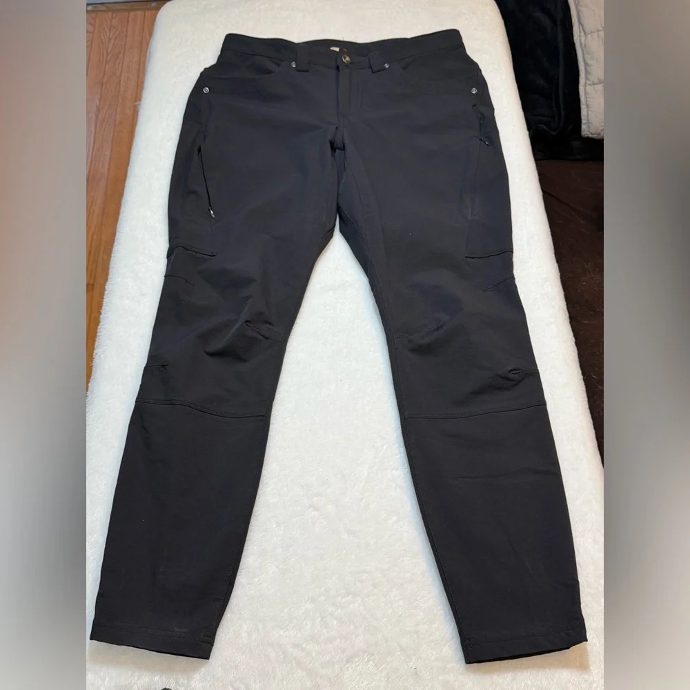 Duluth Trading Co Women's Black Zip Cargo Pocket Pants - Picture 1 of 8